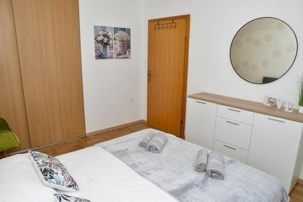 Apartment Longin Zadar Exterior photo