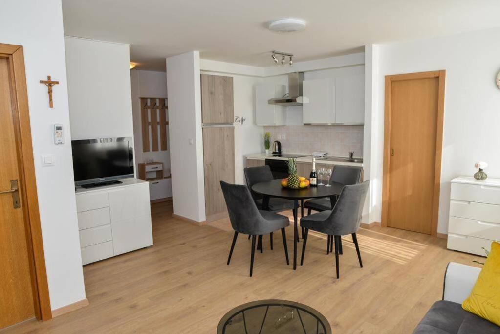 Apartment Longin Zadar Exterior photo